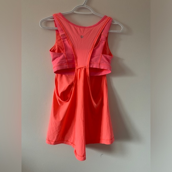 Lululemon Tank 6 - Picture 3 of 4